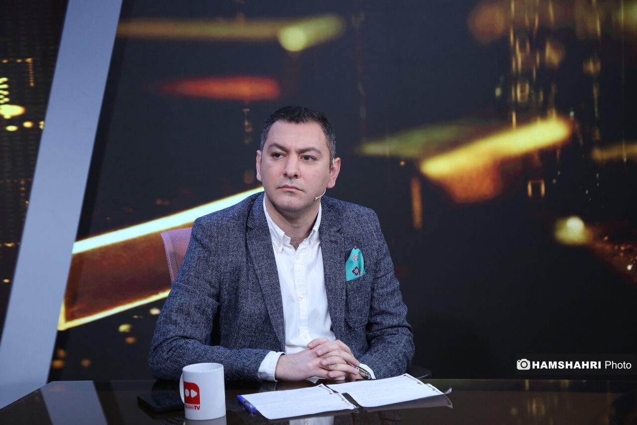 میزگرد با موضوع ضوابط و مقررات فعالیت پلتفرمهای طلا در تلویزیون همشهری میزگرد با موضوع ضوابط و مقررات فعالیت پلتفرمهای طلا در تلویزیون همشهری