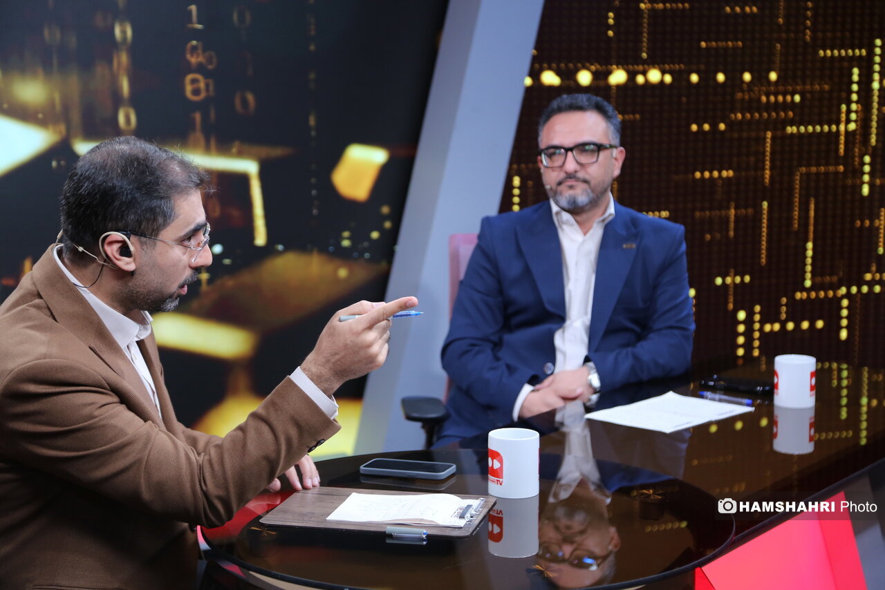 میزگرد با موضوع ضوابط و مقررات فعالیت پلتفرمهای طلا در تلویزیون همشهری میزگرد با موضوع ضوابط و مقررات فعالیت پلتفرمهای طلا در تلویزیون همشهری