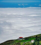 تصویری شگفت انگیز از روستایی بالای ابرها!