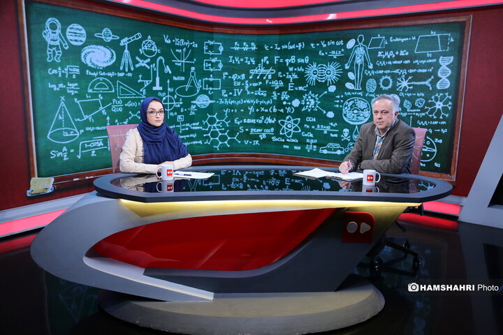 برنامه دانستنیها