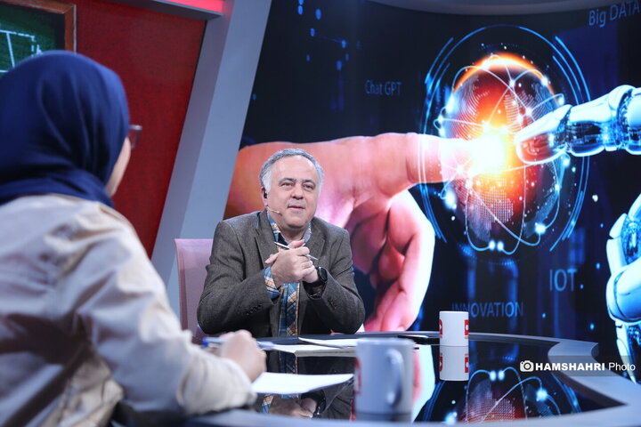 برنامه دانستنیها