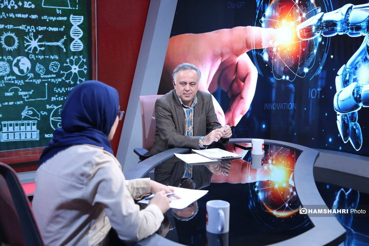 برنامه دانستنیها