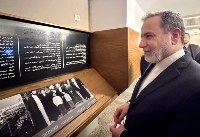 بازدید عراقچی از منزل رهبر معظم انقلاب