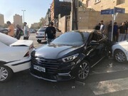 تصادف سنگین در تهران؛ خاور با ۱۵ خودرو برخورد کرد؛ آسیب شدید خودروها در این تصادف | تصاویر