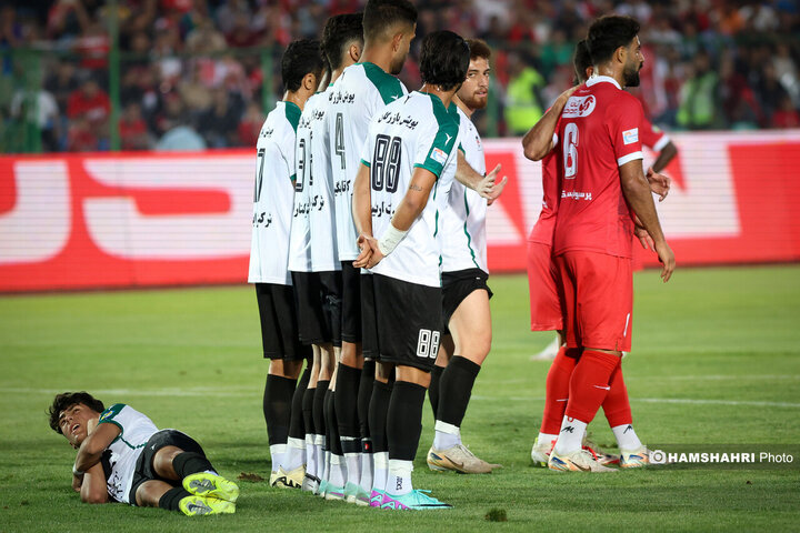 برد ۲ بر صفر پرسپولیس مقابل ذوبآهن