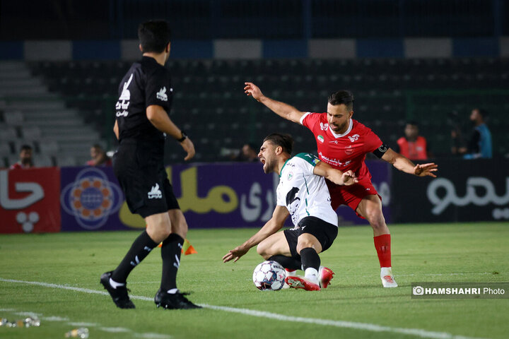 برد ۲ بر صفر پرسپولیس مقابل ذوبآهن