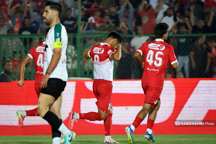 برد ۲ بر صفر پرسپولیس مقابل ذوبآهن
