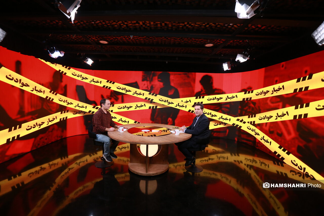 میزگرد سرنخ؛ درباره قاتلان طناب قرمز تهران