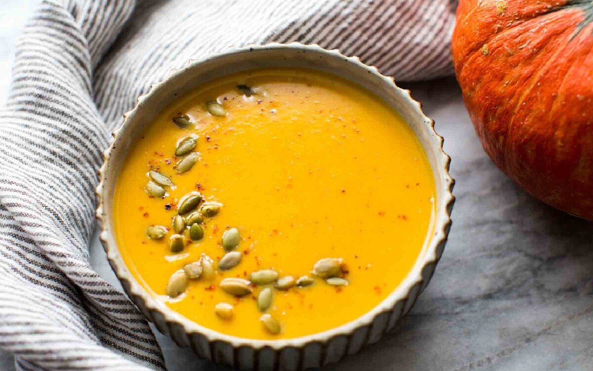 طرز تهیه سوپ کدو حلوایی ؛ بهترین پیش غذا برای تقویت سیستم ایمنی در فصل سرما