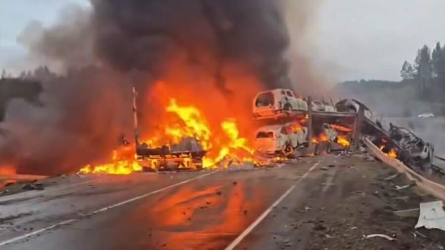 تصادف زنجیره‌ای و وقوع آتش‌سوزی در روسیه 