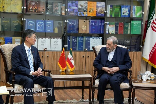 مشاور رهبر انقلاب با سفیر چین دیدار کرد + عکس و جزئیات