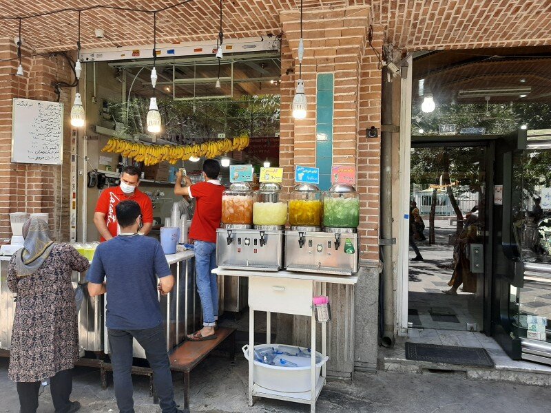 گردش در خیابانهای خوشمزه شهر