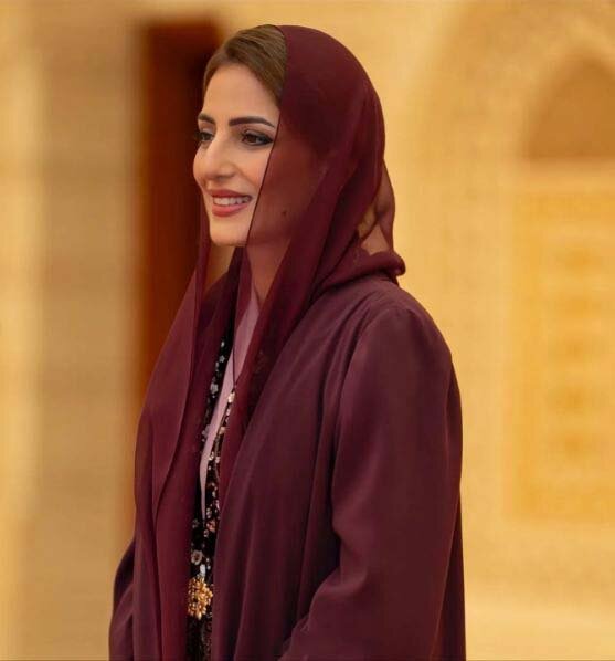 تصاویری از پوشش خاص همسر سلطان عمان در یک مراسم
