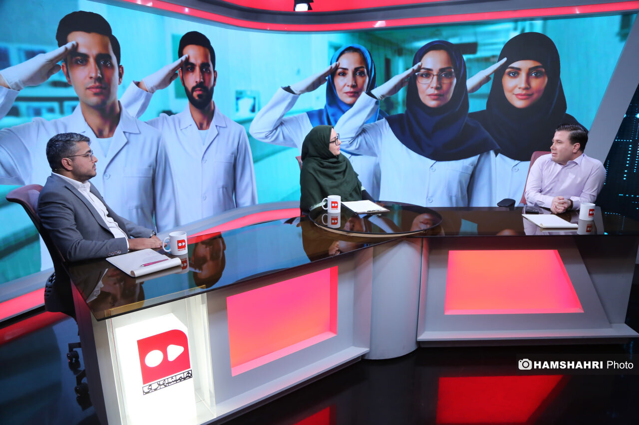 قولهای رئیس جمهور برای روز پرستار محقق نشد | جنگ برای پرستاران بدتر از کرونا بود روز پرستار