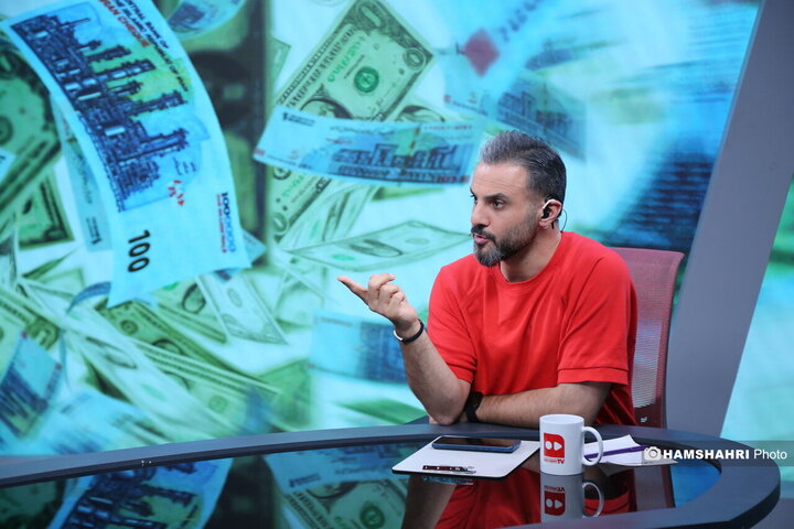 گفتگو در مورد قراردادهاي عجيب لیگ فوتبال