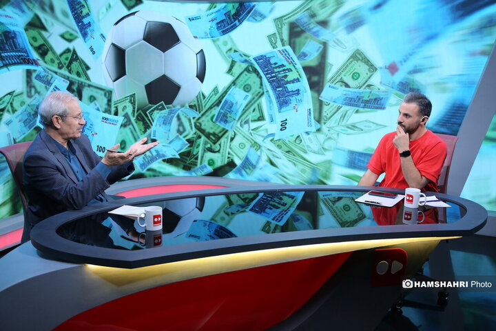 گفتگو در مورد قراردادهاي عجيب لیگ فوتبال