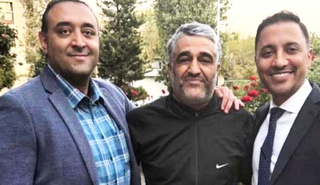 تصویری جدید از پژمان جمشیدی در کنار وکلایش