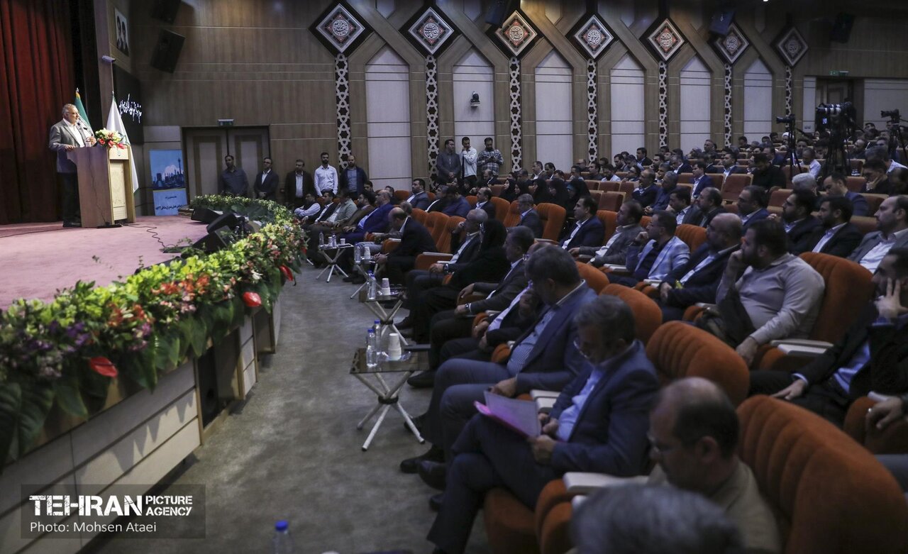 همایش شهرداران مناطق با حضور دکتر زاکانی