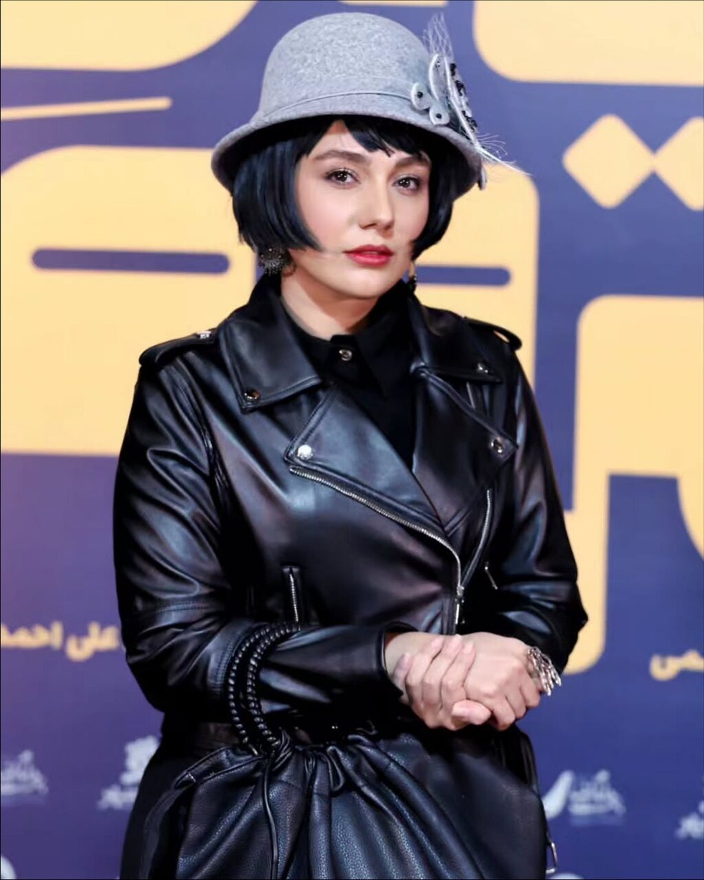 استایل جدید آزاده صمدی در کنار نجم‌ الدین شریعتی و ...| ببینید