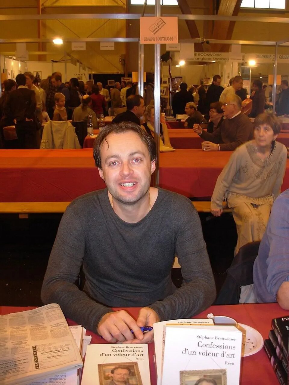 این مرد مشهورترین دزد آثار هنری در جهان است! | انگیزه او از این کار چه بود؟ | عکس