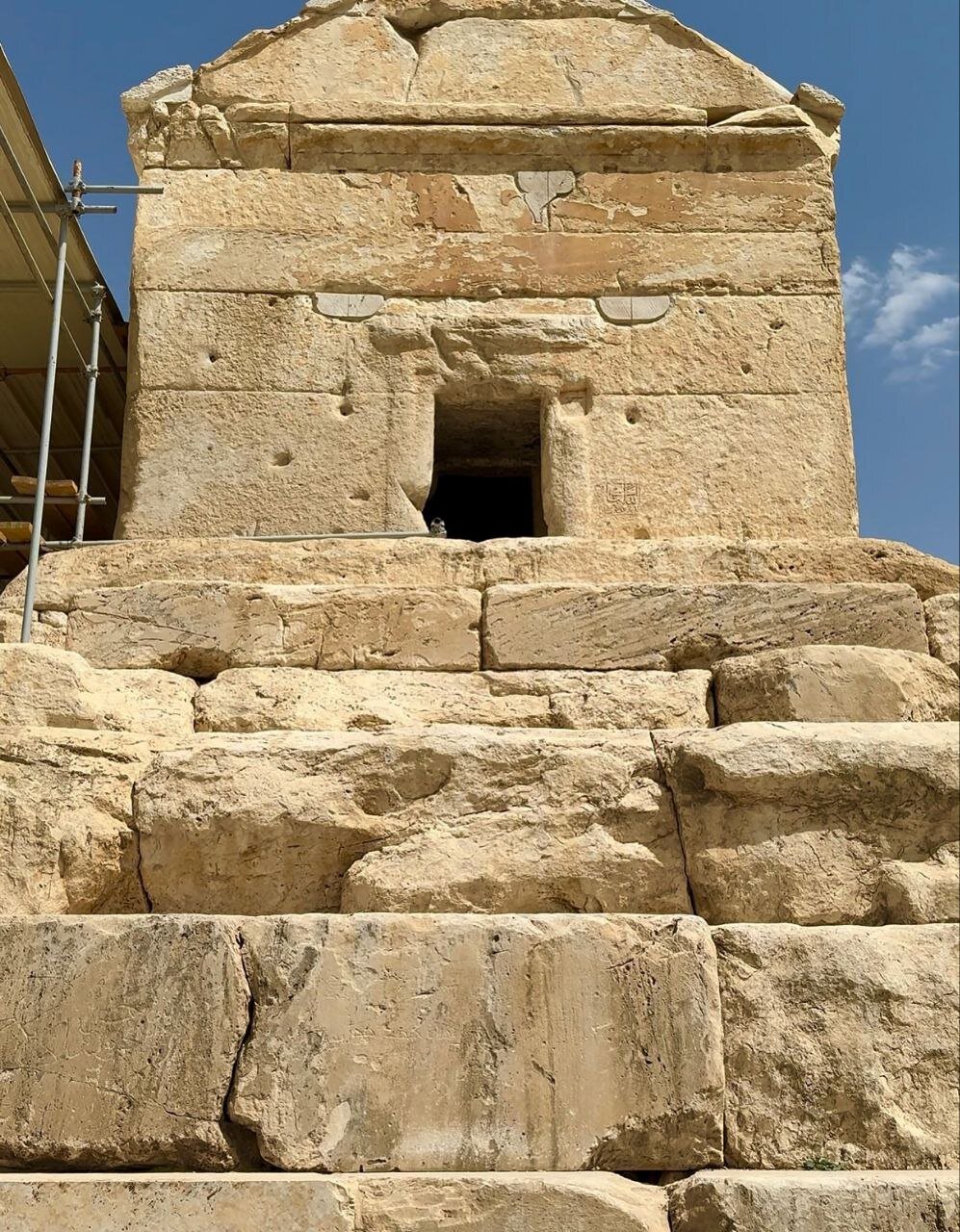 انتشار برای اولین بار؛ درون آرامگاه کوروش این شکلی است | تصاویر