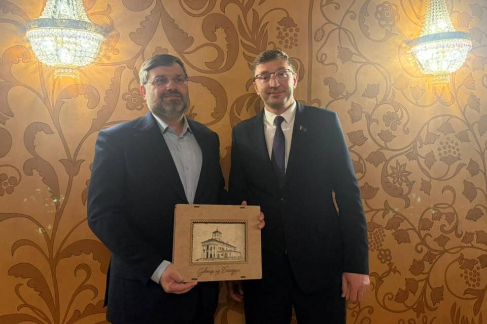 بریکس نه فقط اتحادیهای اقتصادی، بلکه مدرسهای برای ساخت آیندهای انسانیتر خواهد بود شربیانی و چمران در بریکس