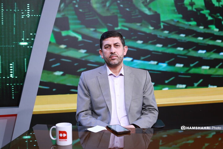 زیر پوست مجلس با موضوع میدری در پیچ استیضاح  (قسمت دوم)