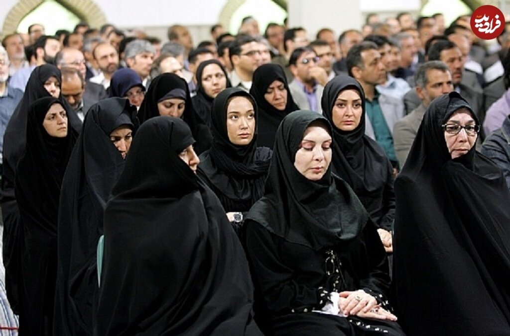 تصویر قدیمی و کمتر دیده شده از افسانه بایگان و الهام حمیدی در بیت رهبری