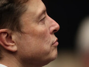 اظهار نظر ایلان ماسک درباره جرم مرموز میان‌ ستاره‌ای | ۳I/ATLAS سفینه فضایی است؟