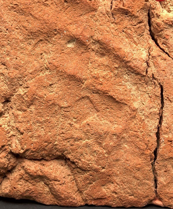 جای دست روی یک خانۀ روح ۴ هزار ساله! | عکس