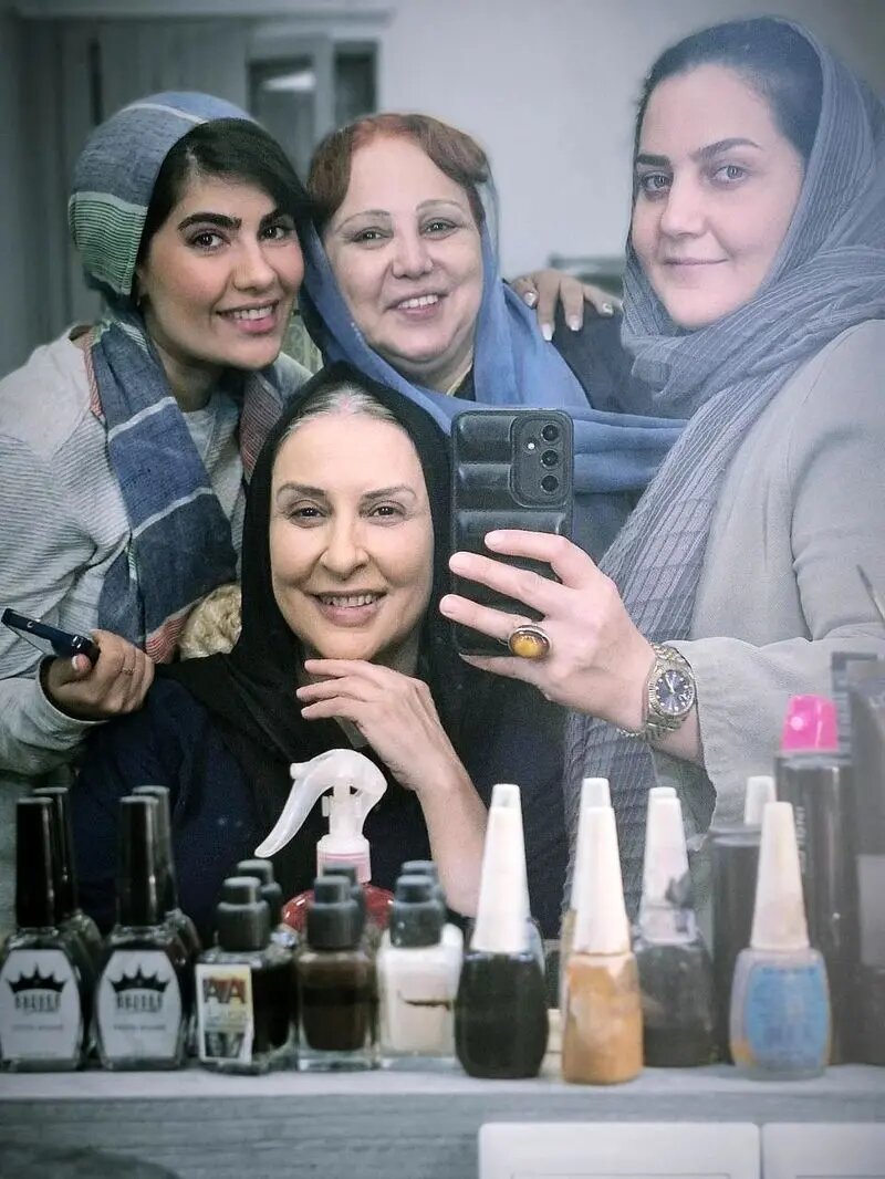 چهره بدون گریم مرجانه گلچین و بهنوش بختیاری در «بامداد خمار»