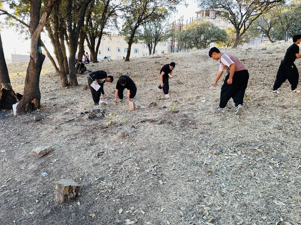 نگهبانان کوچک بلوطها | درباره کودکان یک روستا که همگی محیطبان جنگلهای بلوط شدهاند