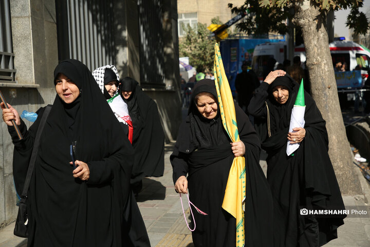 راهپیمایی یوم‌الله 13 آبان در تهران