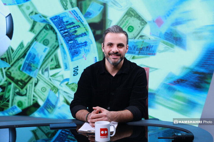 رو در رو با امیر عابدینی در برنامه تماشاگر