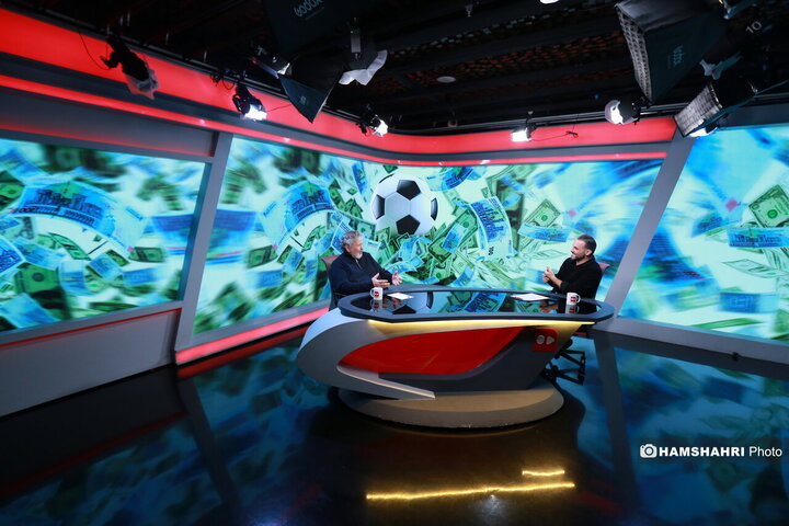 رو در رو با امیر عابدینی در برنامه تماشاگر