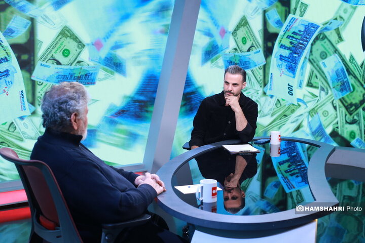 رو در رو با امیر عابدینی در برنامه تماشاگر