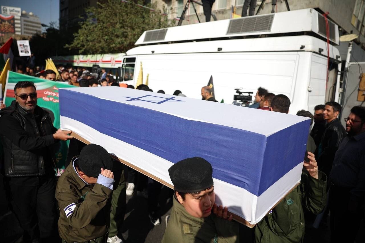 حمل تابوت‌های سربازان صهیونیست در تهران ا تصاویر