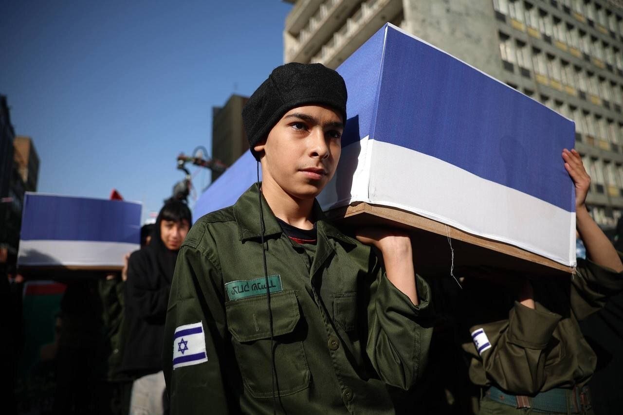 حمل تابوت‌های سربازان صهیونیست در تهران ا تصاویر