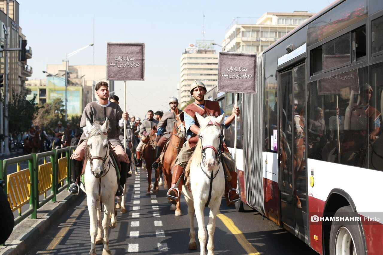 سوارکاران در خیابان های تهران