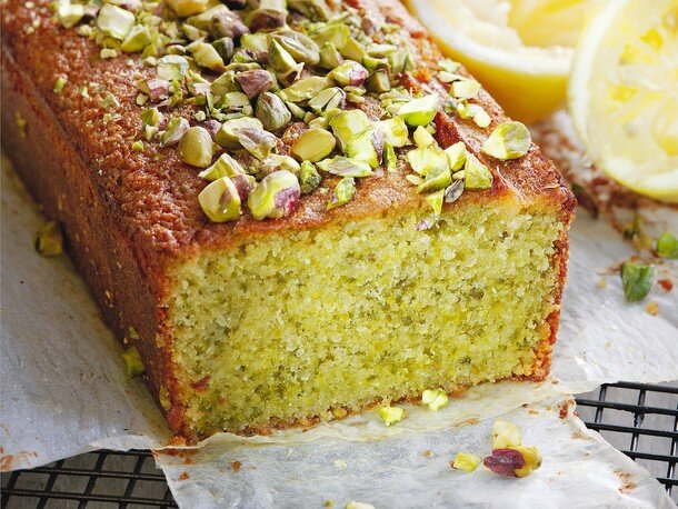 پاند کیک پسته ای؛ عصرانه ای خوشمزه و دلپذیر با طعم و عطر پسته