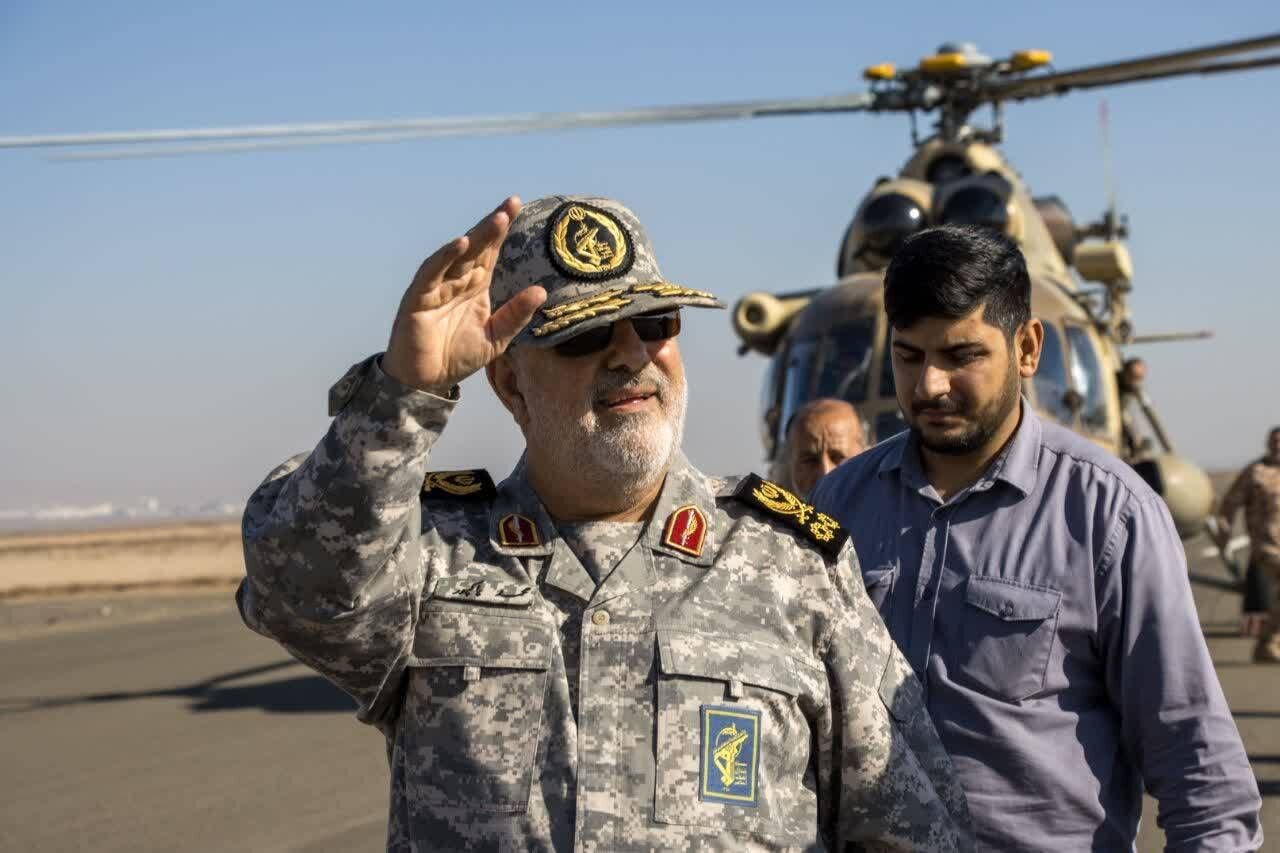 سپاه مانور پهپادی یگان سجیل را با حضور فرمانده کل سپاه برگزار کرد | تصاویر