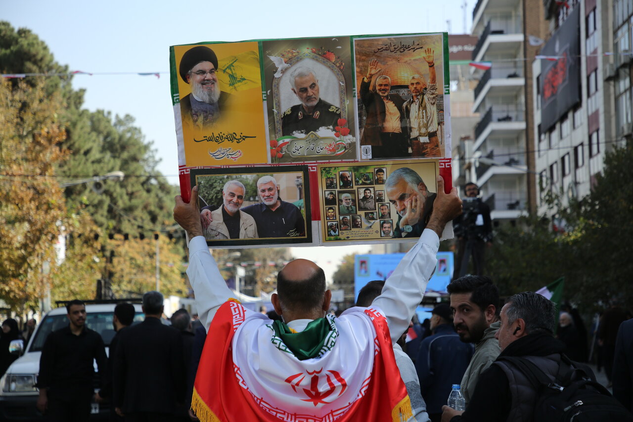 یکصدا با یار دبستانی | گزارش تصویری از مراسم باشکوه 13 آبان