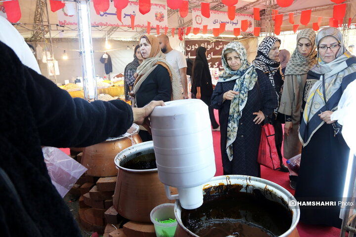 برگزاری جشنواره انار در مصلای تهران