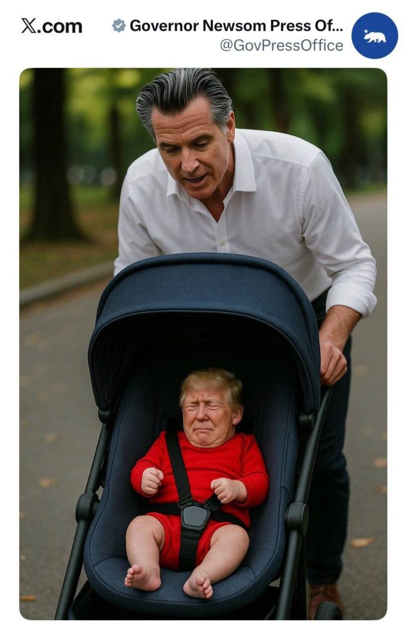 فرماندار نیویورک، ترامپ را سوار کالسکه نوزاد کرد + عکس | واکنش عجیب به شکست انتخاباتی | عکس