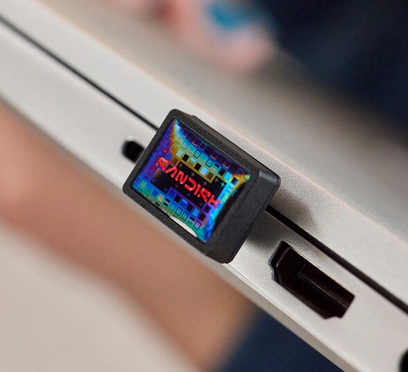 حافظه‌ای به اندازه سکه | کوچک‌ترین فلش مموری Type-C یک ترابایتی جهان معرفی شد + تصاویر