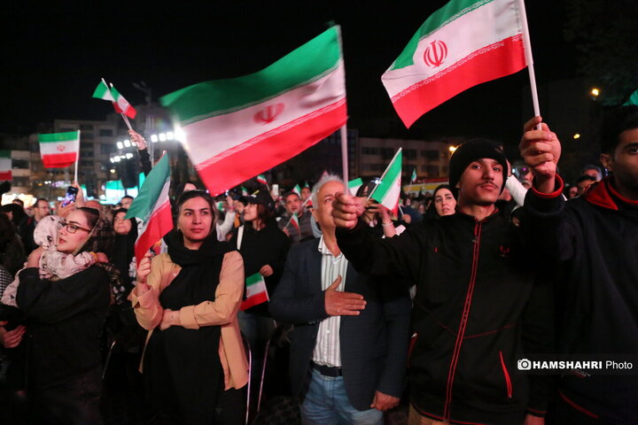 والرین امشب در میدان انقلاب مقابل اقتدار ایرانیان زانو زد