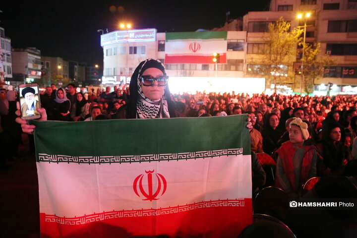 والرین امشب در میدان انقلاب مقابل اقتدار ایرانیان زانو زد