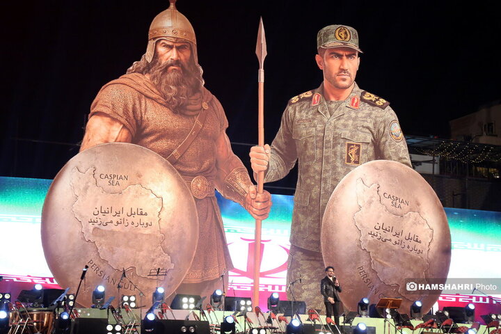 والرین امشب در میدان انقلاب مقابل اقتدار ایرانیان زانو زد