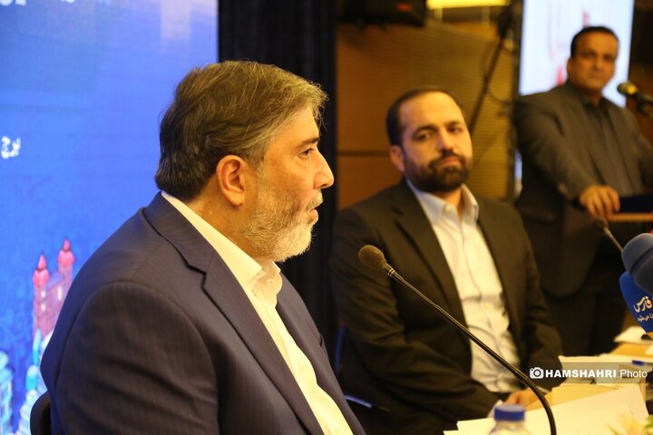 نشست خبری کمیته گردشگری شورای اسلامی شهر تهران امروز در سالن سعدی برج میلاد به ریاست احمد علوی و عباس حیدری مدیر عامل برج میلاد برگزار شد