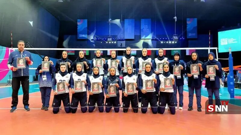 حرکت زیبای دختران والیبالیست به یاد صابر کاظمی | عکس